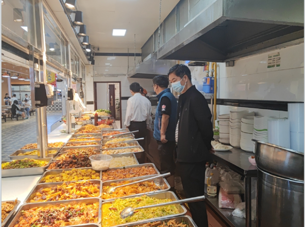 胡院长检查食堂3 胡院长检查食堂3