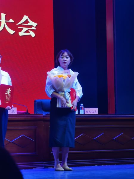 杨甲甲
