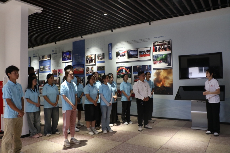 动物科学学院 (5) 动物科学学院 (5)