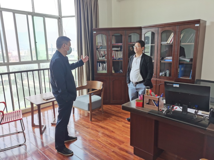 图片1 图片1