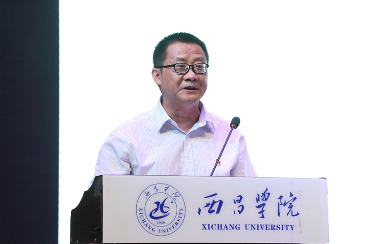 周昌杰 周昌杰