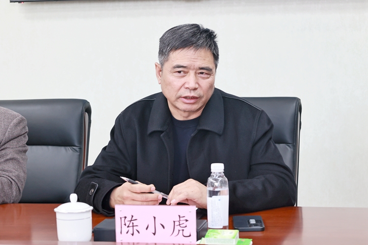 陈小虎 陈小虎