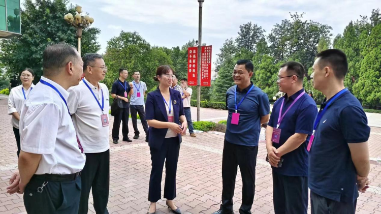 图片2 图片2