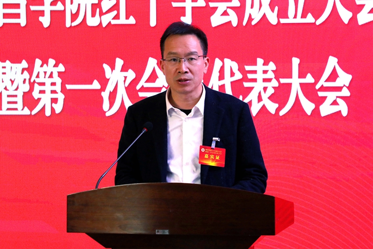 朱占元 朱占元