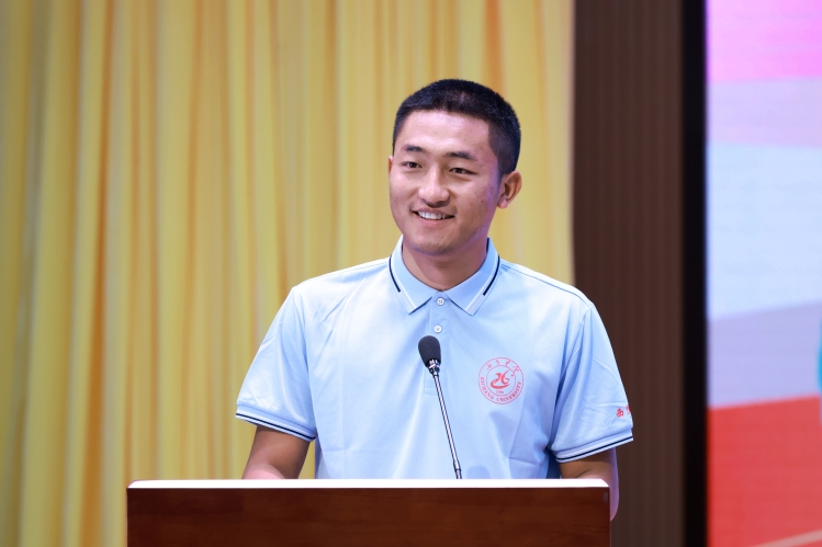 同学代表 (2) 同学代表 (2)