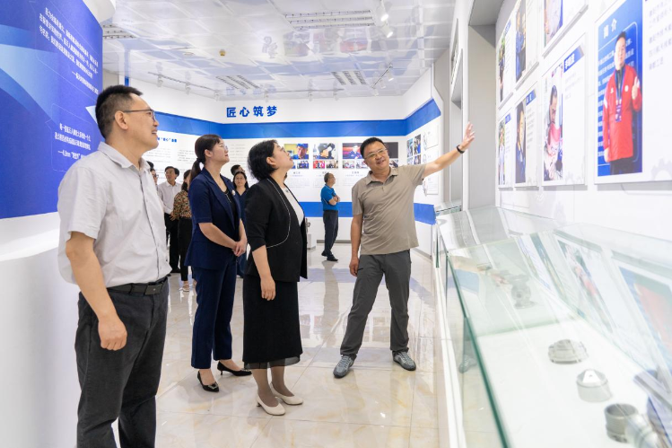图片2 图片2