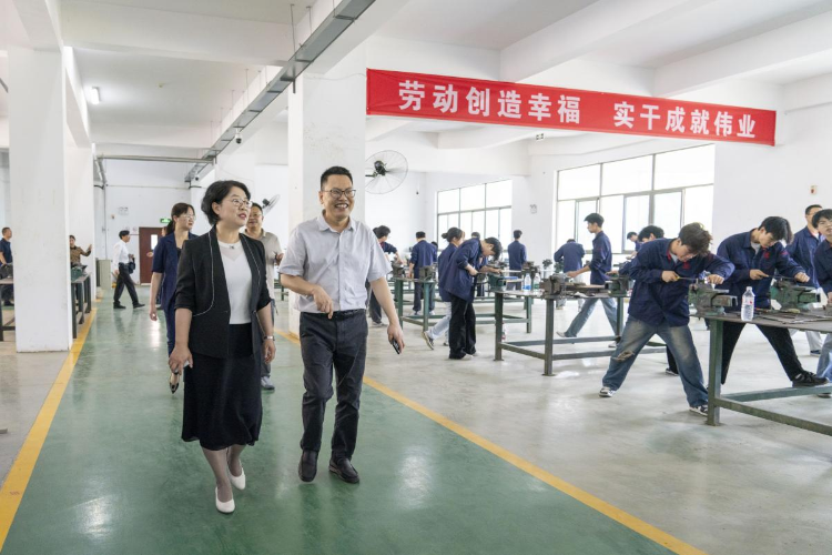 图片3 图片3