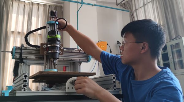 风采照1 风采照1