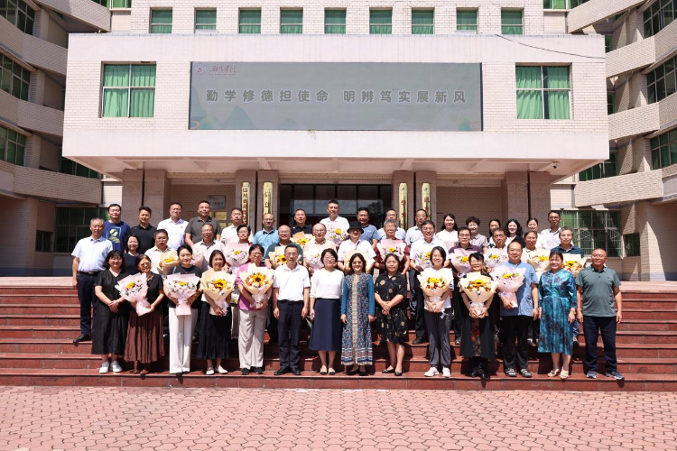 图片8 图片8