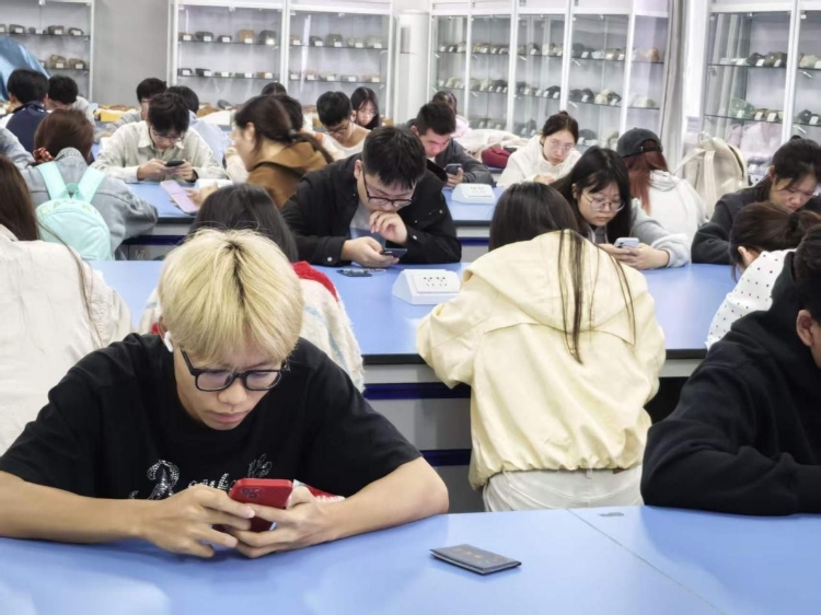 图片1 图片1